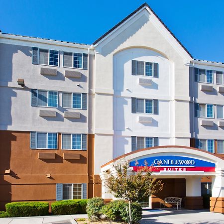 Candlewood Suites Medford By Ihg Экстерьер фото