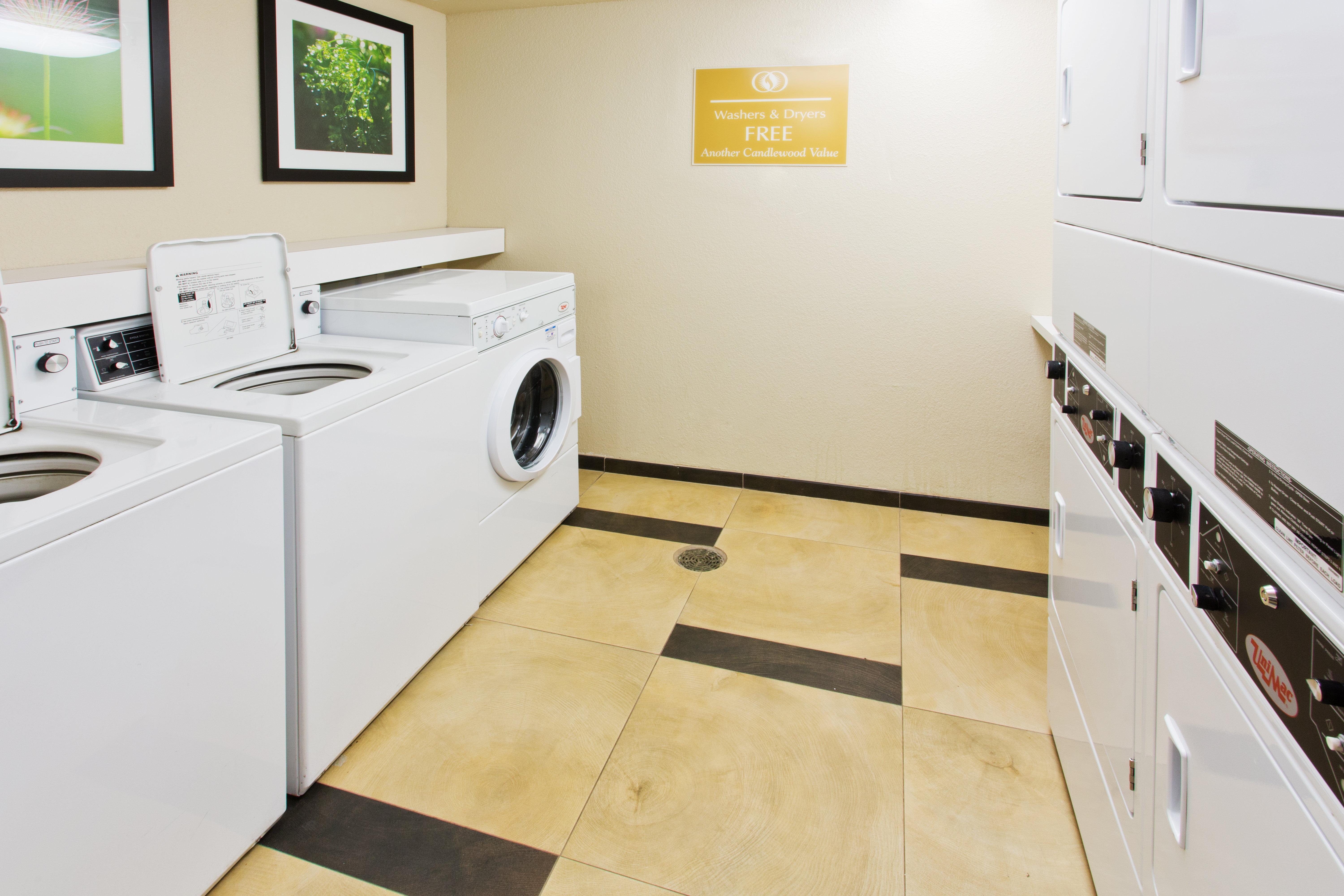 Candlewood Suites Medford By Ihg Экстерьер фото