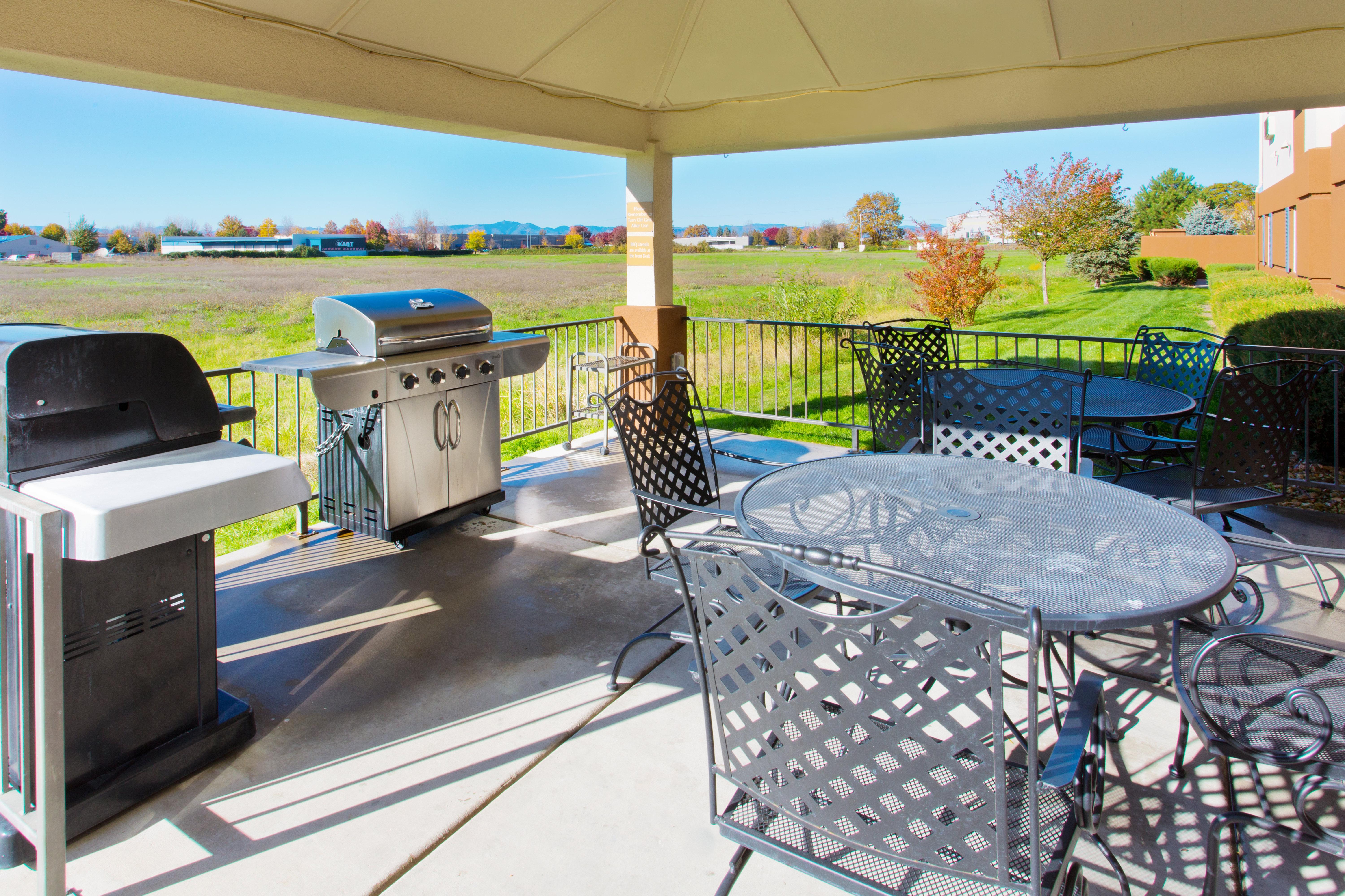 Candlewood Suites Medford By Ihg Экстерьер фото