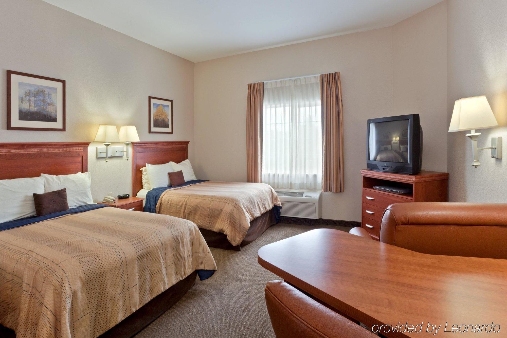 Candlewood Suites Medford By Ihg Экстерьер фото